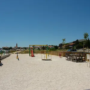 Nane , Trogir Horvátország