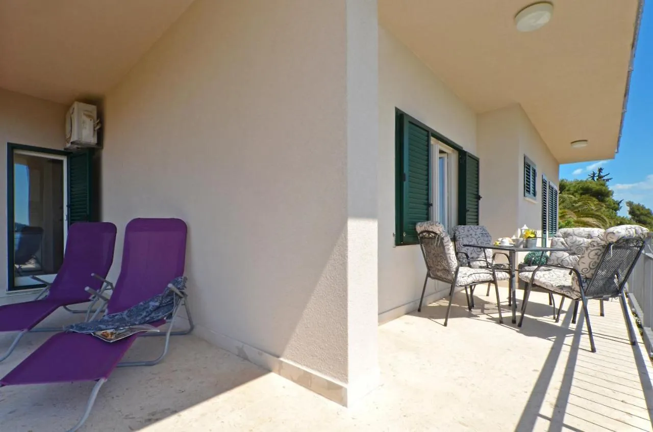 Mar Deluxe Apartments Trogir