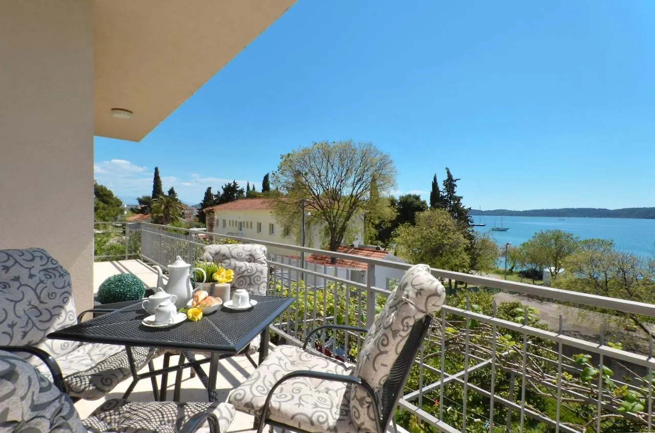 Mar Deluxe Apartments Trogir Croatia