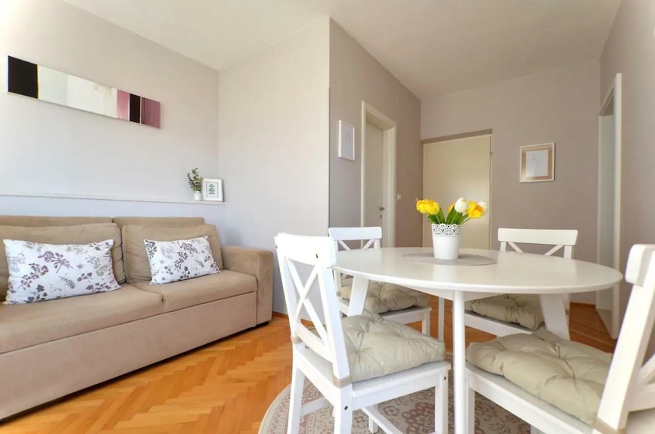 Mar Deluxe Apartments Trogir Croatia