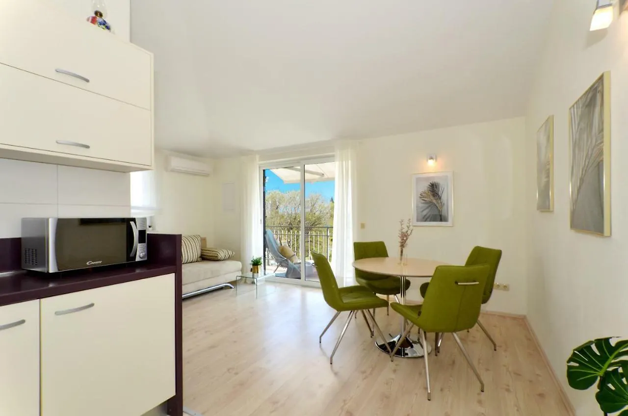 Mar Deluxe Apartments Trogir Croatia