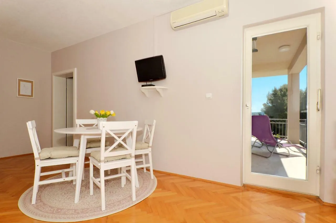 Mar Deluxe Apartments Τρογκίρ 0*,  Κροατία