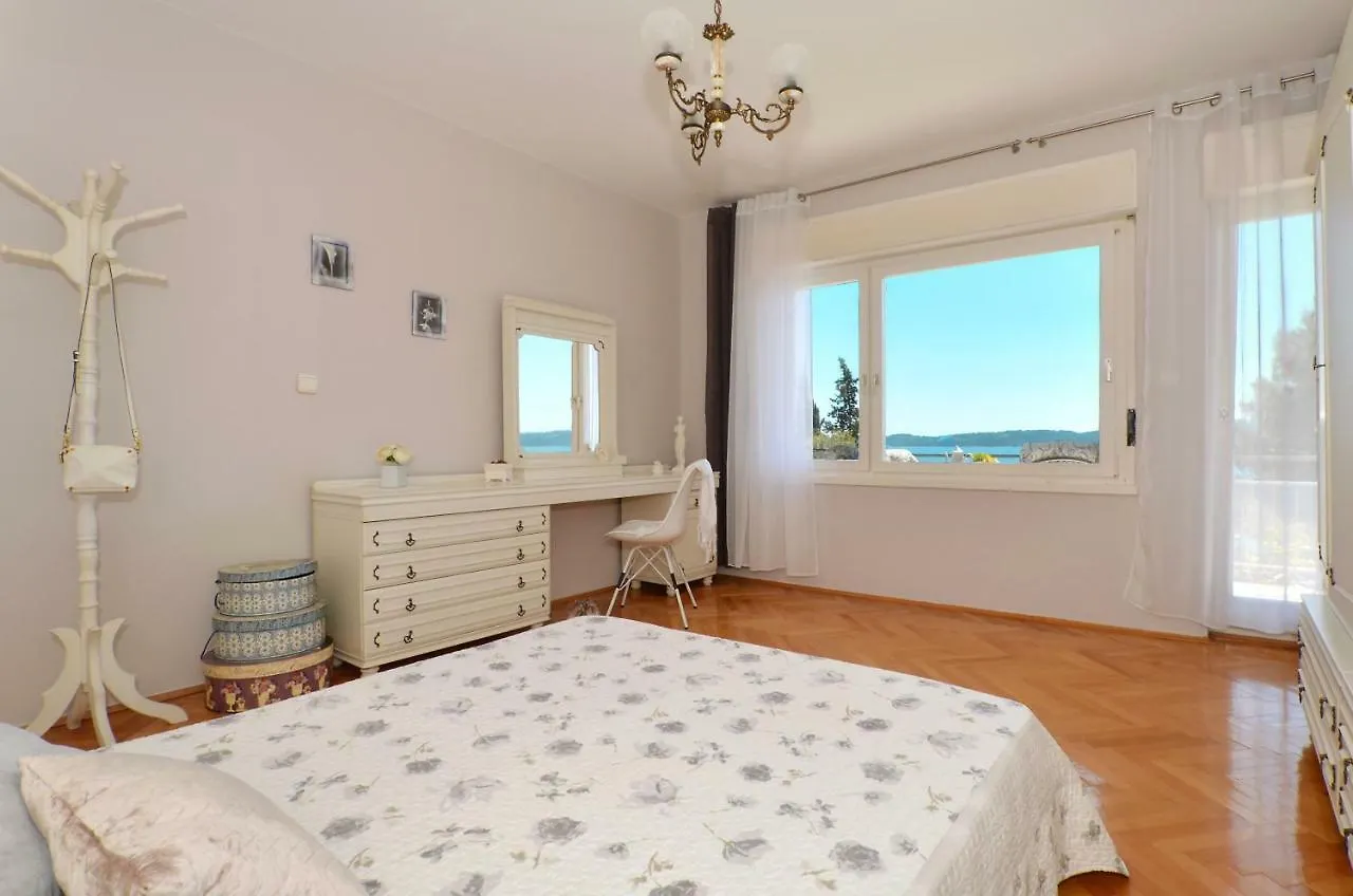 Mar Deluxe Apartments Trogir